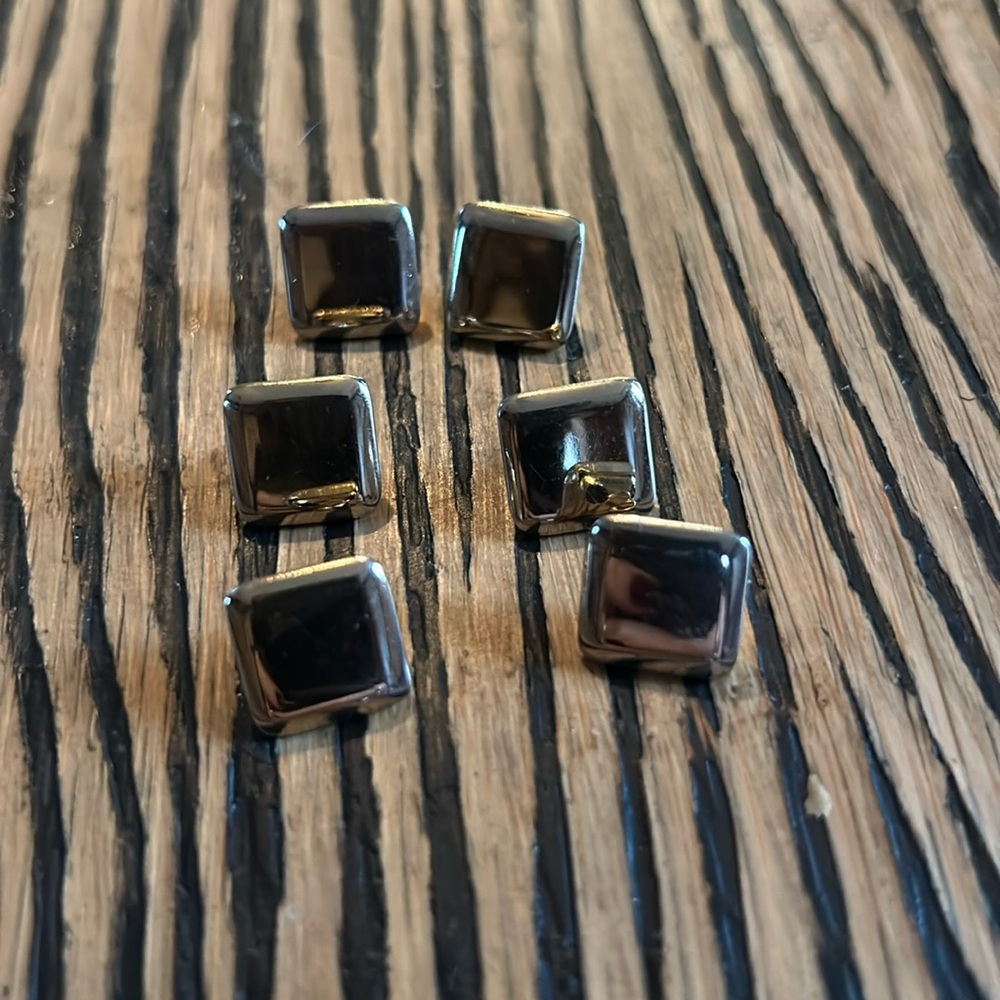 Square gold buttons